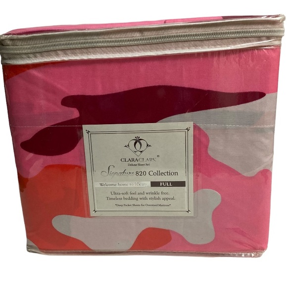 Other - New Pink Camo Full Size Sheet set